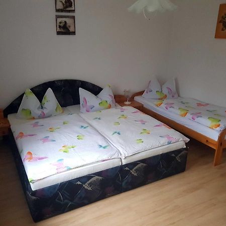 Bungalow Weidling Хаселфелде Екстериор снимка