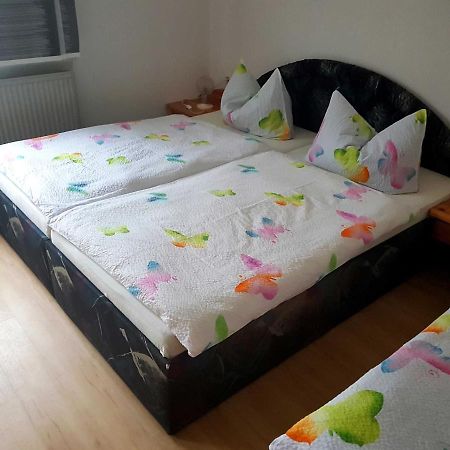 Bungalow Weidling Хаселфелде Екстериор снимка
