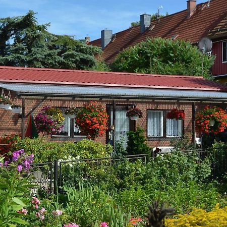 Bungalow Weidling Хаселфелде Екстериор снимка